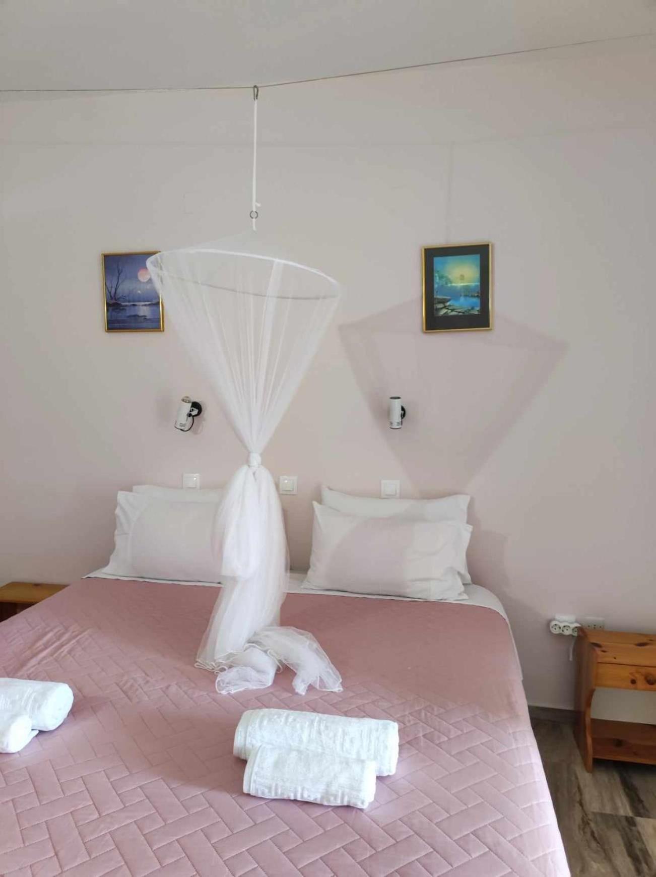 Отель Marianna House Агиос-Георгиос-Пагон Экстерьер фото