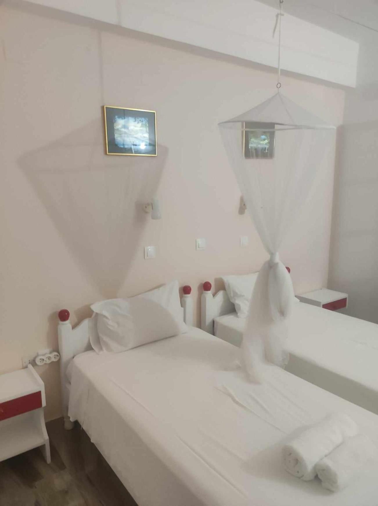 Отель Marianna House Агиос-Георгиос-Пагон Экстерьер фото